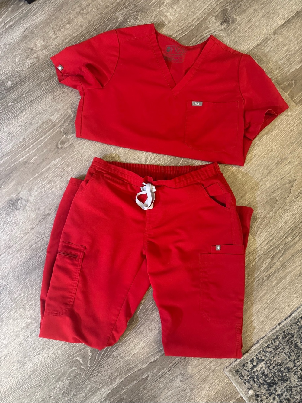M/S FIGS Red Scrub Top & Bottoms Set
